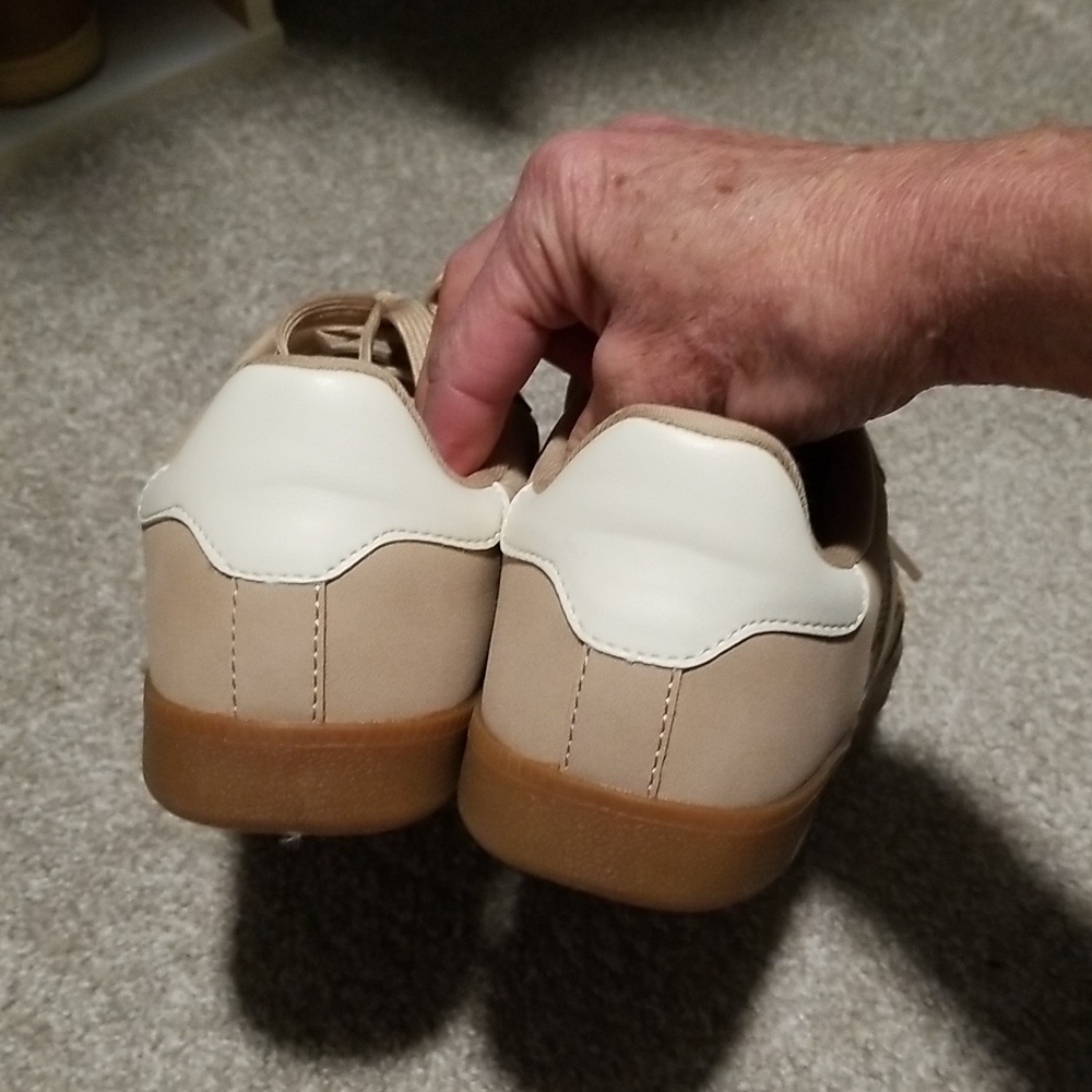 NWOT. Tan and White Sneakers Size 10 - Picture 4 of 5